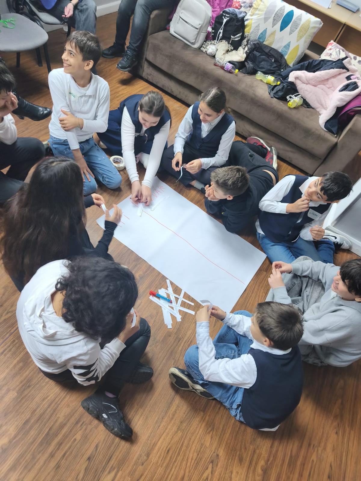 Activități și proiecte pentru tinerii și familiile comunității băcăuane